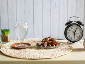 5 Tips Makan saat Sahur Agar tidak Dehidrasi Selama Puasa