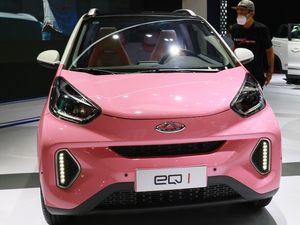 Rahasia China Bisa Jual Mobil Listrik sampai Jutaan Unit