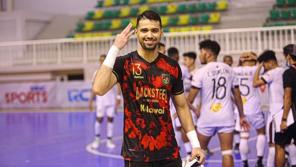 Gaya Kiper Futsal Ganteng Muhammad Albagir yang Mencuri Perhatian di AFF 2022