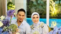 Momen Manis Mumtaz Rais saat Makan bersama Futri Zulya Savitri