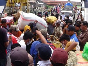 Snapshot: Ratusan Warga Kepulauan Sumenep Mudik Duluan