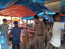 Warung Makan di Padang Ditegur Satpol PP karena Buka Siang Hari