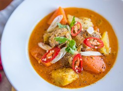 Resep Kari Ayam dan Sayuran yang Gurih Wangi Aromanya