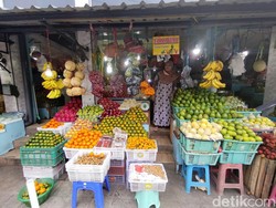 Cek Daftar Buah yang Harganya Naik Imbas BBM Langka di Surabaya