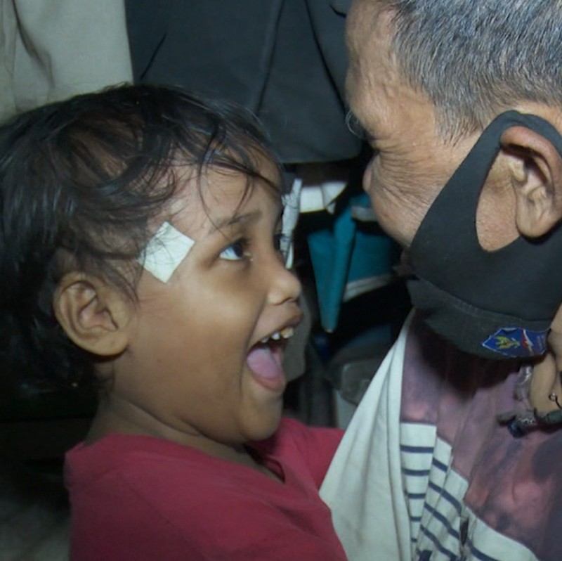 Kakek Sukarno Berjuang Memulung demi Cucu di Tengah Sesak Napas, Mari Bantu