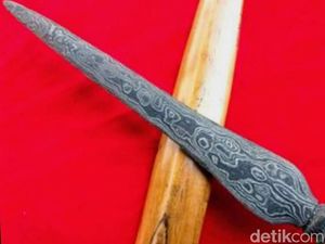 Kesaktian Tombak Pusaka Tunggul Wulung-Warisan Ki Ronggo yang Kini Hilang Kesaktian Tombak Pusaka Tunggul Wulung-Warisan Ki Ronggo yang Kini Hilang