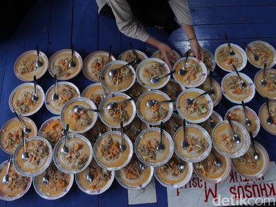 Tradisi Berbuka Puasa Bersama dengan Bubur Sayur di Bantul