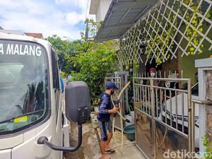 Kasihan, Ratusan Warga Pakisaji Malang Krisis Air Gegara PDAM Mati