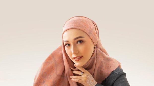 Zyta Delia x Adelia Pasha Scarf