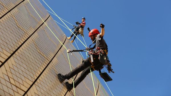 Begini Ruwetnya Pemeliharaan Lapisan Luar Sydney Opera House