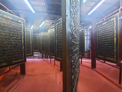 Ngabuburit Asyik di Palembang: Ada Al-Quran Raksasa Favorit Wisatawan