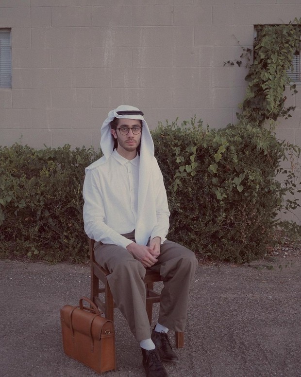 Subhi Taha dengan style Arab tradisional