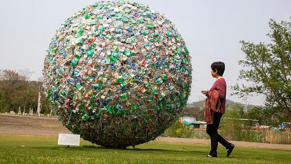 Kala Bumi Berubah Jadi Planet Plastik