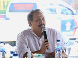 Cerita Bupati Jeje Nyantel Udang-Melihat Magrib dari Kelelawar