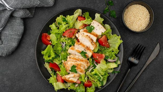 Chicken salad menu praktis untuk sahur