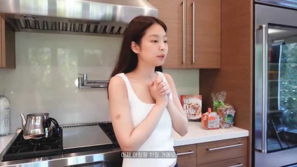10 Potret Dapur Milik Seleb Korea, Member ITZY hingga Jennie BLACKPINK