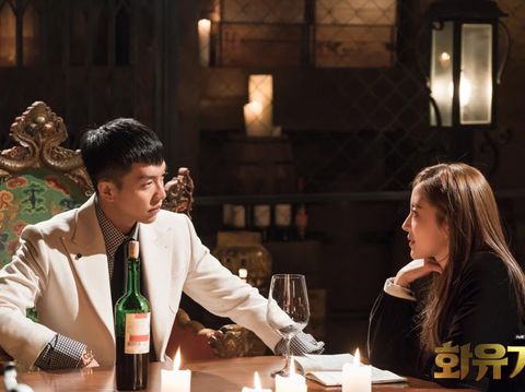 Lee Seung-gi dan Lee Se-young dalam drama Korea A Korean Odyssey (2017).