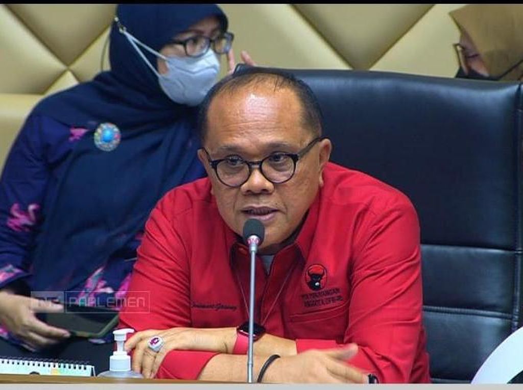 Pimpinan Komisi II DPR Ungkap Maraknya Praktik KKN di Pemilihan Panwaslu Pimpinan Komisi II DPR Ungkap Maraknya Praktik KKN di Pemilihan Panwaslu