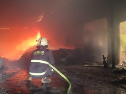 Gudang Pabrik di Katapang Terbakar, Kerugian Capai Rp 500 Juta