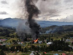 Berulah Lagi, KKB Papua Bakar Rumah Warga di Distrik Ilaga