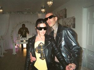 Kourtney Kardashian Konsumsi Telur Burung Puyuh Sampai Sperma Demi Hamil Kourtney Kardashian Konsumsi Telur Burung Puyuh Sampai Sperma Demi Hamil