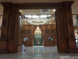 Masjid Agung Darussalam Mojokerto Berusia 129 Tahun Miliki Beduk Raksasa