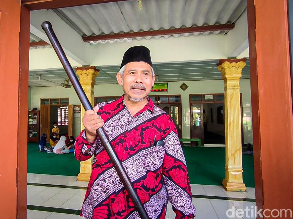 Tongkat Sunan Kalijaga Disimpan di Masjid Kedondong, Kini Hilang Tongkat Sunan Kalijaga Disimpan di Masjid Kedondong, Kini Hilang