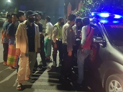 Petasan Jadi Sinyal Dimulainya Perang Sarung Remaja di Surabaya