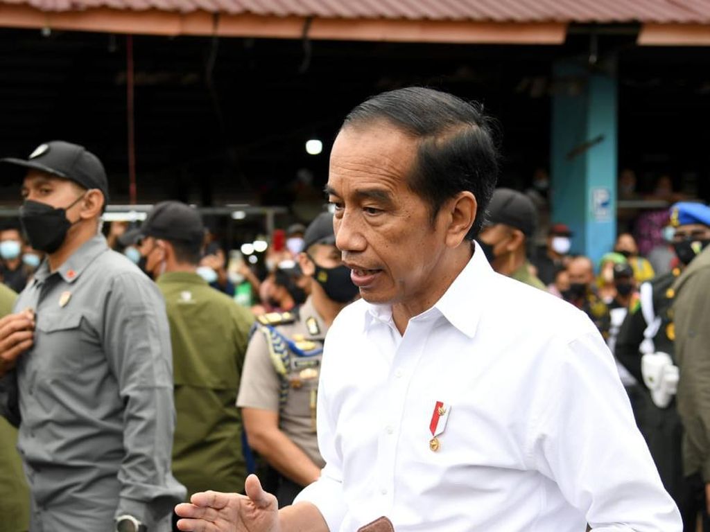 Bentangkan Kain Kafan Saat Jokowi Kunjungi Jambi, Seorang Pria Diamankan TNI
