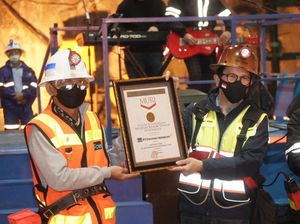 Pertunjukan Musik di Tambang Bawah Tanah Freeport Cetak Rekor MURI Pertunjukan Musik di Tambang Bawah Tanah Freeport Cetak Rekor MURI