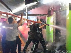 Enam Mobil PMK Padamkan Kebakaran Rumah Sakit Bhakti Husada Banyuwangi