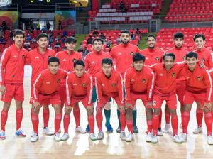 Pemain Timnas Futsal Putra Indonesia Dapat Hadiah Motor Vespa Pemain Timnas Futsal Putra Indonesia Dapat Hadiah Motor Vespa