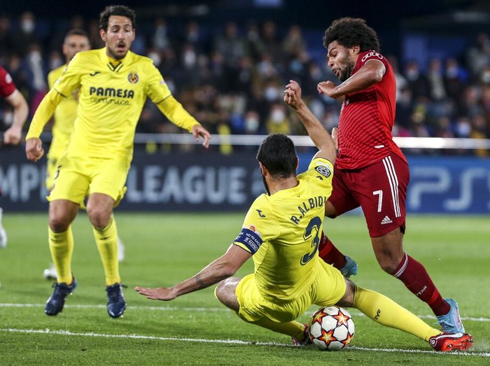 Villarreal's Arnaut Danjuma celebrates after scoring the opening goal during a Champions League quarter-final, first leg soccer match between Villarreal and Bayern Munich at the Ceramica stadium in Villarreal, Spain, Wednesday, April 6, 2022. (AP Photo/Alberto Saiz)