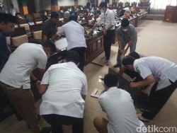 Viral Anggota DPRD Kuningan Gulingkan Meja, Ini Kata Pakar Unpad