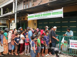 Keren! Warung di Kudus Ini Bagikan Makanan Buka Puasa Gratis Tiap Hari Keren! Warung di Kudus Ini Bagikan Makanan Buka Puasa Gratis Tiap Hari