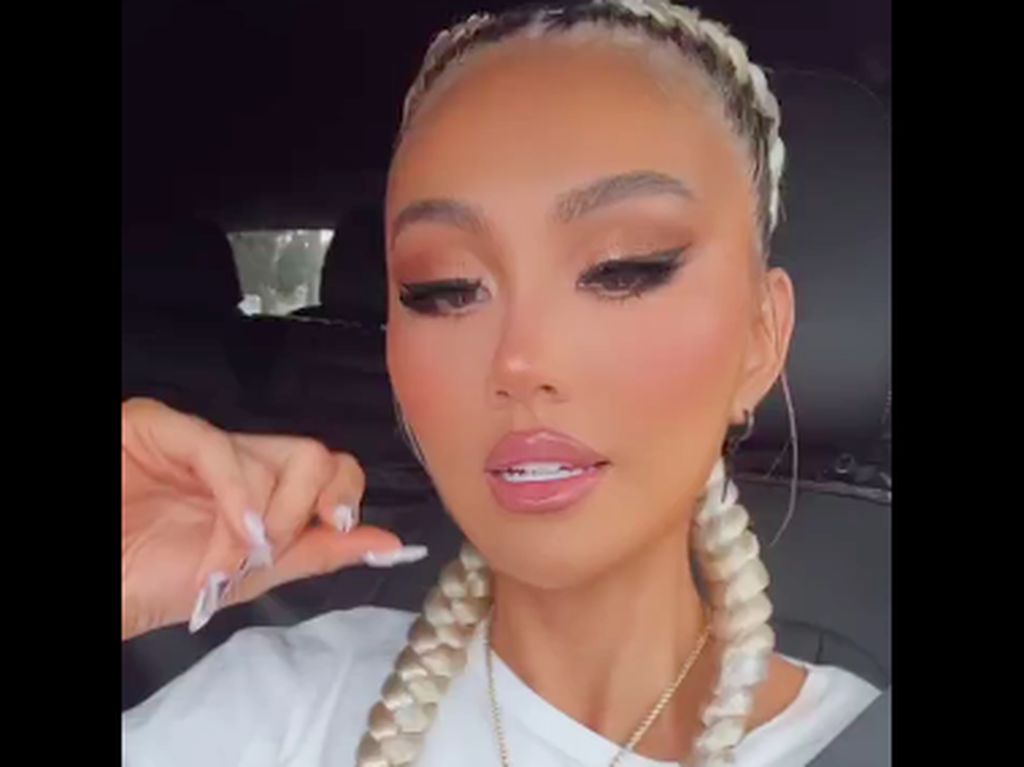 Viral Wajah Agnez Mo Berubah Drastis, Netizen Sebut Dipermak, Ini Faktanya Viral Wajah Agnez Mo Berubah Drastis, Netizen Sebut Dipermak, Ini Faktanya