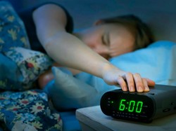 Walah, Pencet Tombol Snooze Ternyata Bisa Bikin Kognitif Lebih Oke