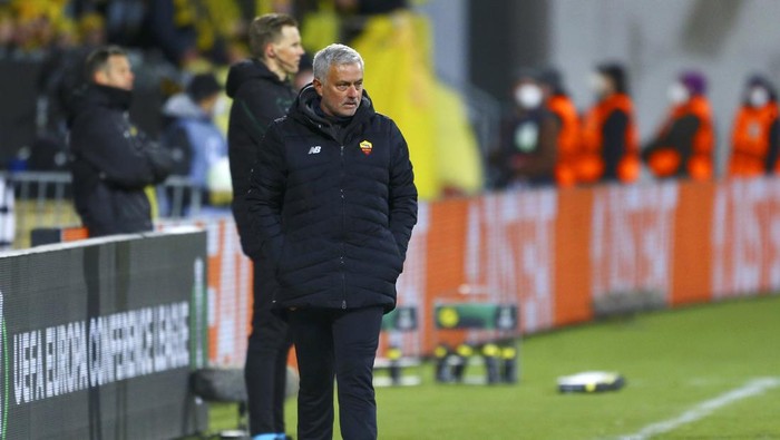 Roma coach Jose Mourinho during the Europa Conference League quarterfinal soccer match between Bodo Glimt and AS Roma at Aspmyra stadium, Bodo, Norway, Thursday April 7, 2022. (Mats Torbergsen/NTB via AP)