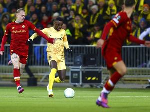 AS Roma Kalah, Jose Mourinho Singgung Lapangan Plastik