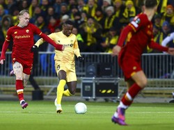 AS Roma Kalah, Jose Mourinho Singgung Lapangan Plastik