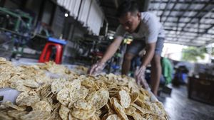Rezeki Ramadan! Produsen Keripik Tempe Kebanjiran Order