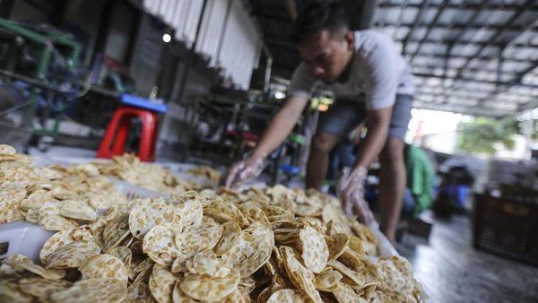 Rezeki Ramadan! Produsen Keripik Tempe Kebanjiran Order