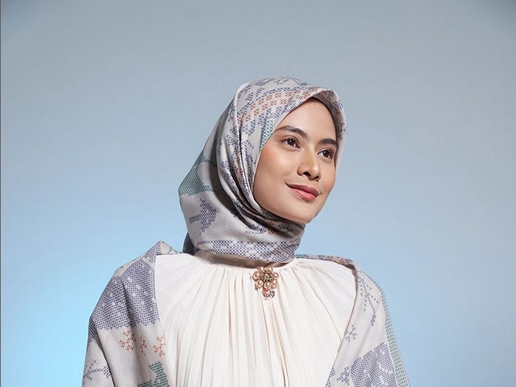 Ria Miranda Rilis Koleksi Lebaran 2022 Bareng Brand Perhiasan Aidan and Ice Ria Miranda Rilis Koleksi Lebaran 2022 Bareng Brand Perhiasan Aidan and Ice