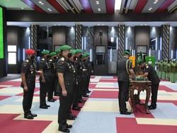 KSAD Pimpin Sertijab, Mayjen Widi Pangdam IV/Dip-Brigjen Iwan Danjen Kopassus