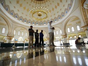 Mencari Berkah Ramadan di Masjid Izzatul Islam Bekasi Mencari Berkah Ramadan di Masjid Izzatul Islam Bekasi