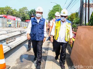 Girder Jembatan Balun yang Tidak Ambles Bakal Dibongkar Pasca-Lebaran Girder Jembatan Balun yang Tidak Ambles Bakal Dibongkar Pasca-Lebaran