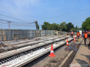 Diafragma Jembatan Balun Lamongan Dipasang Jelang Kunjungan Menteri PUPR