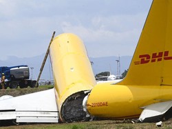 Ngerinya Pesawat Boeing 757 Patah Jadi Dua di Kosta Rika