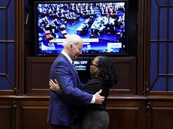 Ketanji Brown, Hakim MA Wanita Berkulit Hitam Pertama di AS