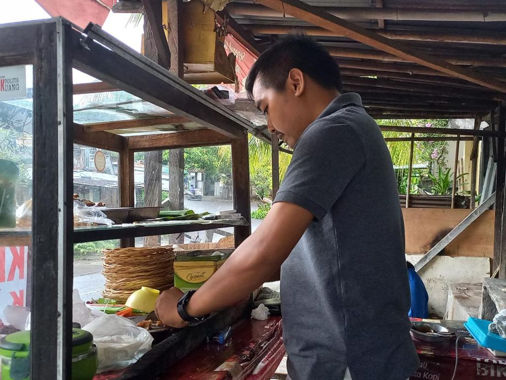 Dirumahkan, Pemuda di Buleleng Moncer Buka Usaha Kuliner Sioke